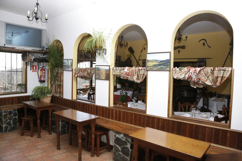 Hostal Restaurante Alto Rey Arroyo de las Fraguas Extérieur photo
