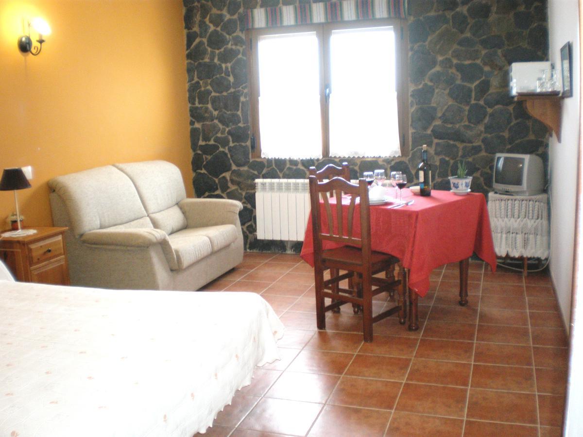 Hostal Restaurante Alto Rey Arroyo de las Fraguas Extérieur photo