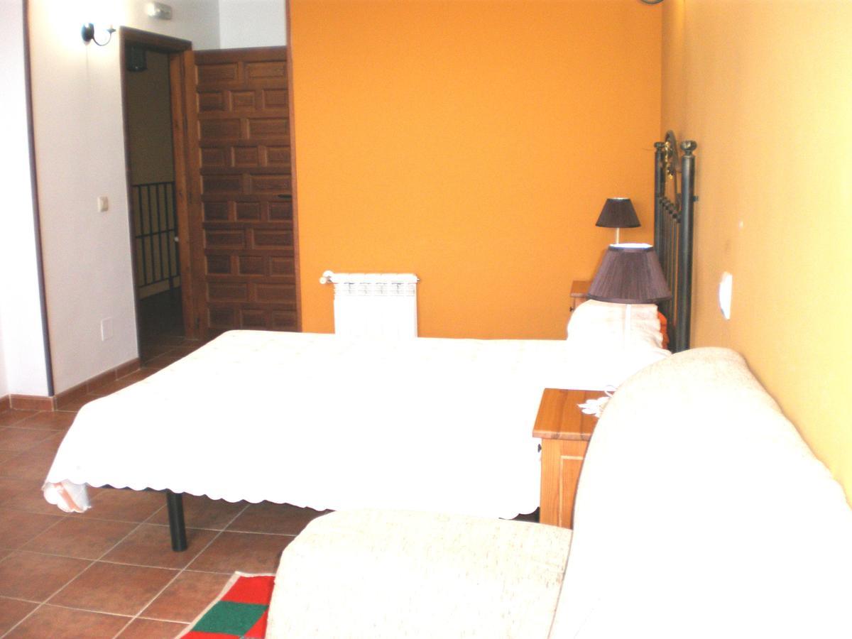 Hostal Restaurante Alto Rey Arroyo de las Fraguas Extérieur photo